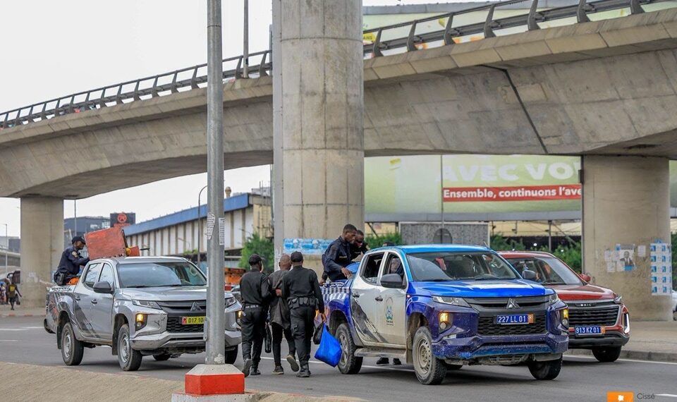District d’Abidjan : Cissé Bacongo engage la traque contre le désordre sous les ponts et les échangeurs