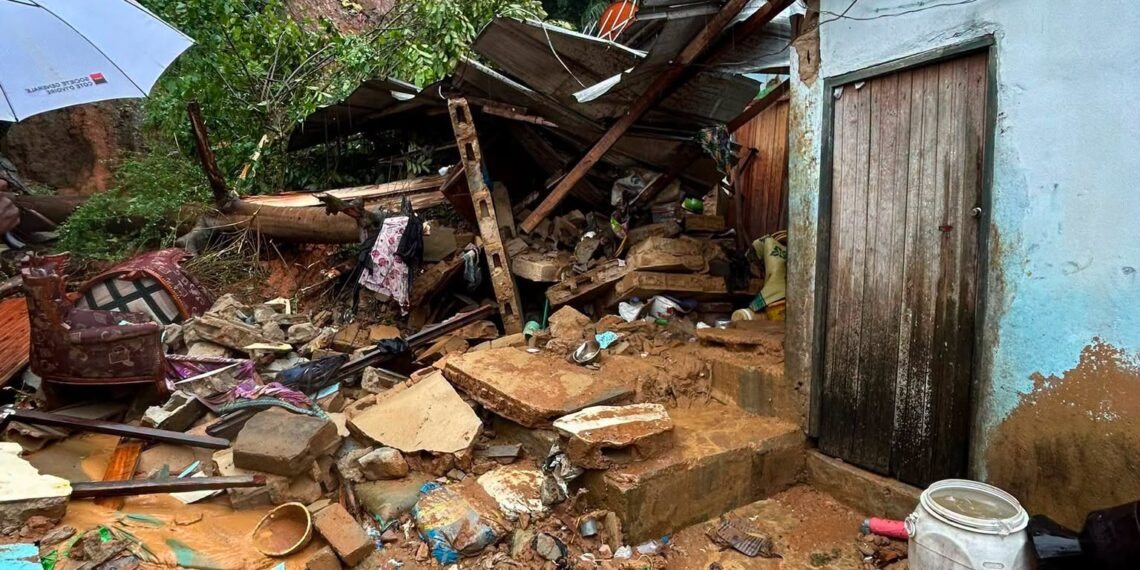 Abidjan encore sous les eaux : plusieurs communes frappées, des dizaines de morts dont une famille de 9 membres décimée