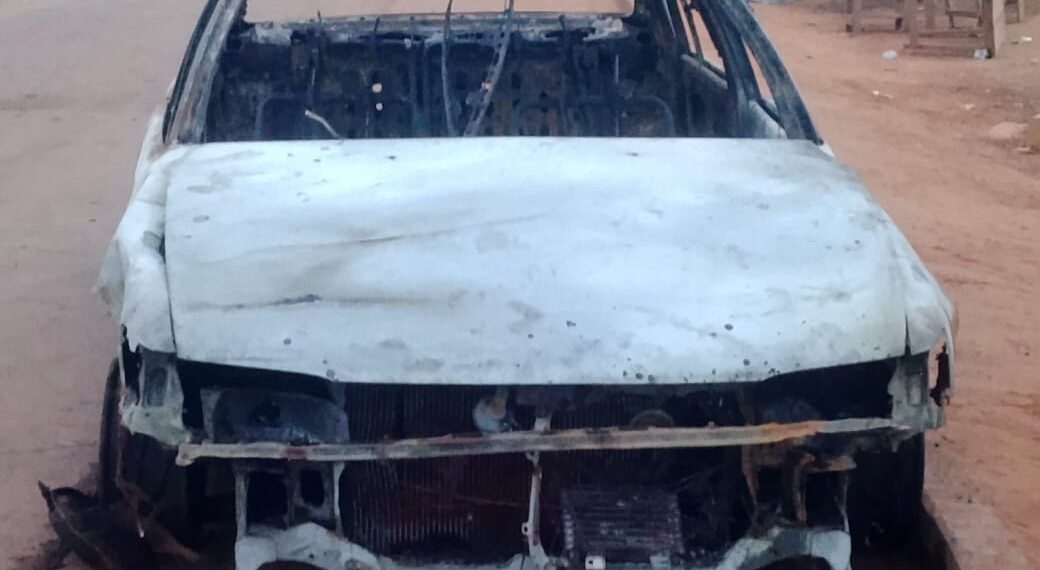 San Pedro/ Un taxi communal ravagé par les flammes au quartier Soleil