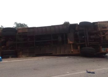 Niakaramandougou : cinq morts dans la sortie de route d’un car de transport