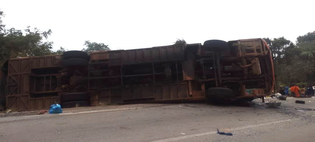 Niakaramandougou : cinq morts dans la sortie de route d’un car de transport