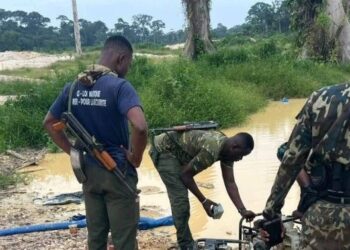 Orpaillage illégal : la Brigade spéciale de surveillance et d’intervention détruit un site et saisit du matériel à Yakassé-Attobrou