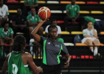L'arbitre Nadège Sinko