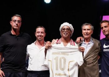 Football : Ronaldinho sort de sa retraite et s’engage au Ravenna FC en D3 italienne