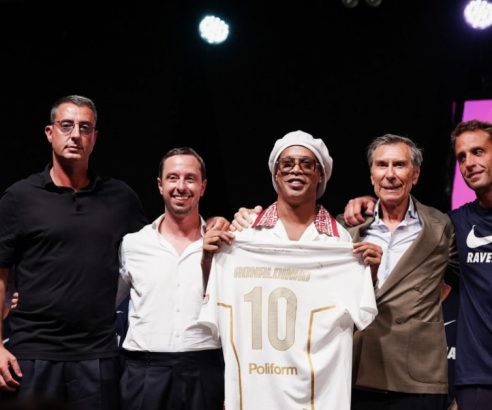 Football : Ronaldinho sort de sa retraite et s’engage au Ravenna FC en D3 italienne
