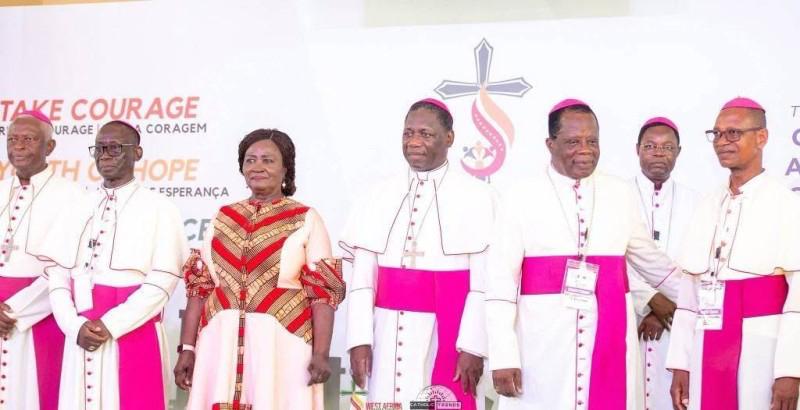 Les Evêques à la JOAJ à Accra