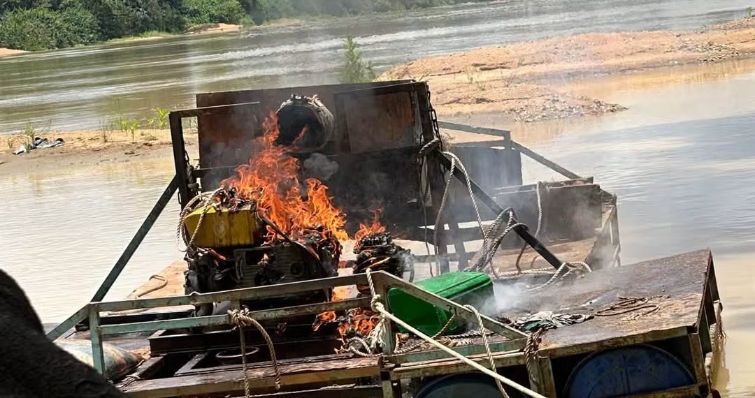 Orpaillage illégal : 17 dragues et 38 abris détruits par la BSSI à Soubré