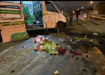 Voie express Abobo-Adjamé : un « gbaka » fait une sortie de route, un mort et 13 blessés