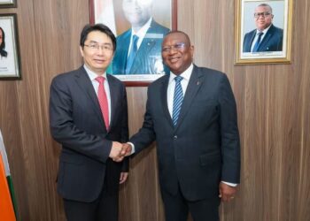 Orpaillage illégal : la Chine soutient la politique de fermeté de la Côte d’Ivoire