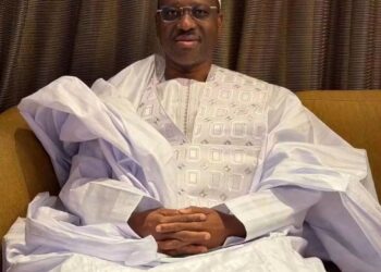 Affaire « viens porter le boubou » : un proche de Soro explique pourquoi son mentor ne rentre pas en Côte d’Ivoire