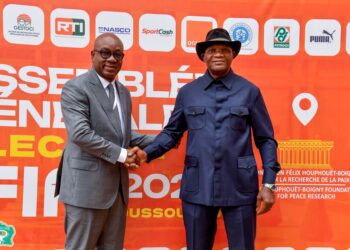 Idriss Diallo et le ministre Metch
