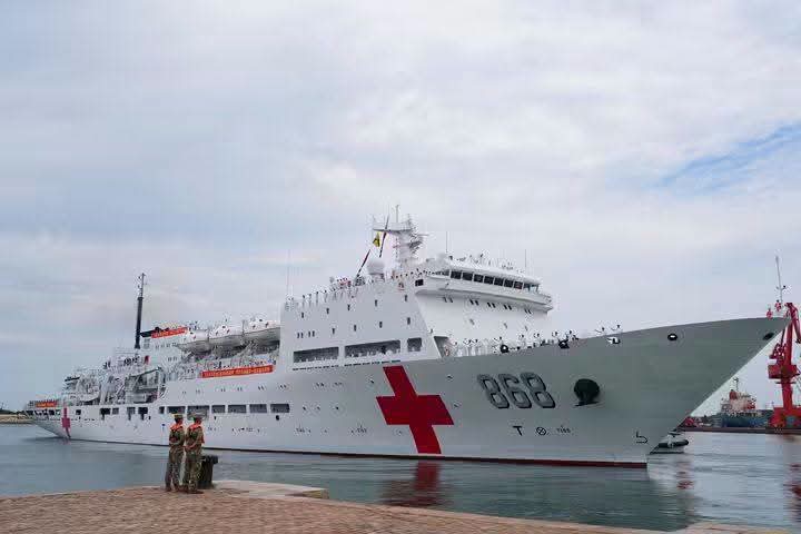 Navire médical chinois