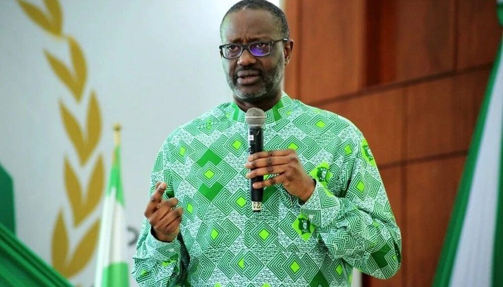 Décès de Georges Taï Benson : Tidjane Thiam salue la mémoire d’une figure de la télévision ivoirienne