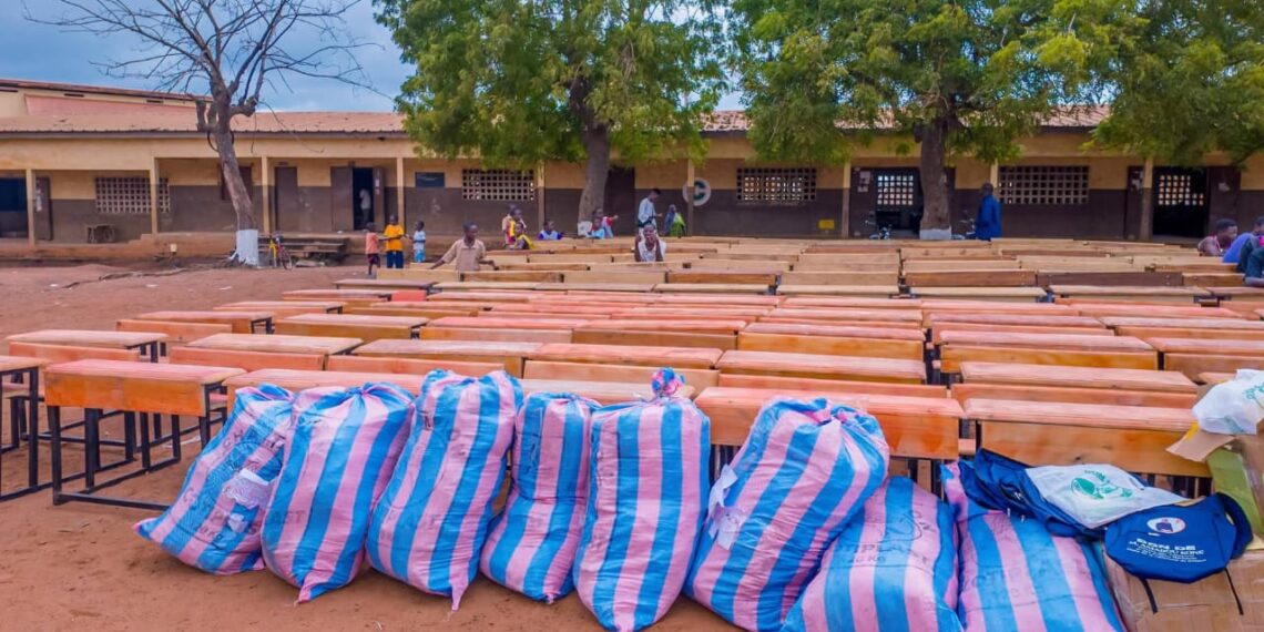 Bouaké – Rentrée scolaire : la municipalité équipe l’EPP Dar-es-Salam et soulage des élèves à hauteur 170 millions de FCFA