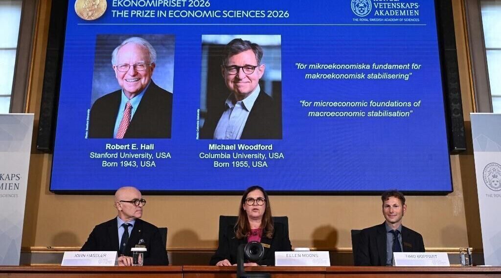 Prix Nobel d’économie 2026 : Michael Woodford et RobertHall récompensés pour leurs modèles de stabilisation économiqueÉcriture