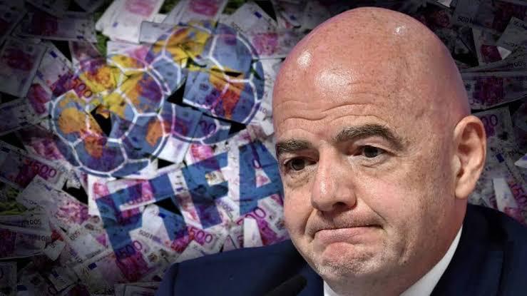 FIFA : Gianni Infantino encore dans la tourmente après des révélations sur sa rémunération