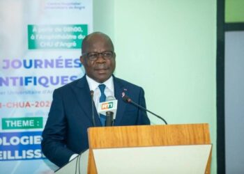 Vieillissement en Côte d’Ivoire : Pierre Dimba mise sur la recherche pour relever le défi des maladies du troisième âge